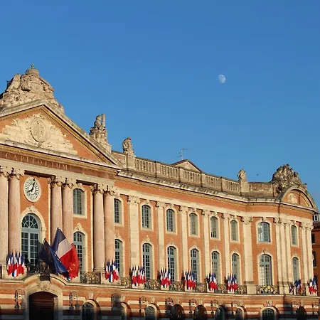 Отель Restaurant D'occitanie