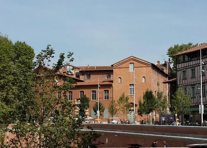 Restaurant D'occitanie Отель *